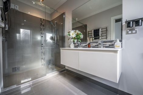 Photo of property in 160 Cumberland Drive, Flagstaff, Hamilton, 3210