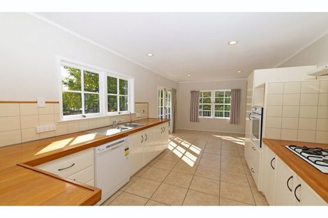 Photo of property in 19 Cyclarama Crescent, Massey, Auckland, 0614