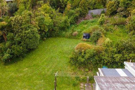 Photo of property in 190 Newlands Road, Newlands, Wellington, 6037