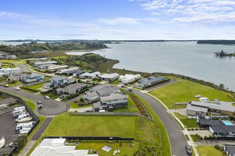 Photo of property in 17 Wairere Rise, Omokoroa, 3114