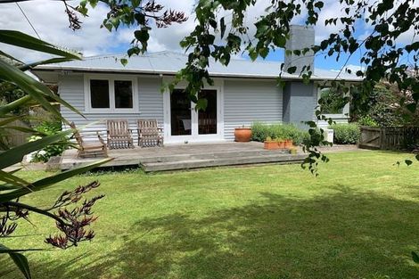 Photo of property in 21 Iles Road, Lynmore, Rotorua, 3010