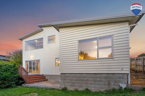 Photo of property in 137 Endeavour Drive, Whitby, Porirua, 5024