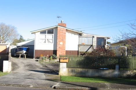 Photo of property in 12 Clendon Place, Manurewa, Auckland, 2102