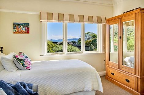 Photo of property in 3 Dillon Street, Lowry Bay, Lower Hutt, 5013