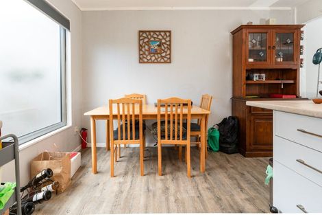 Photo of property in 11 Hollydale Grove, Churton Park, Wellington, 6037