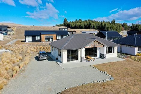 Photo of property in 4 Manning Place, Lake Tekapo, 7999