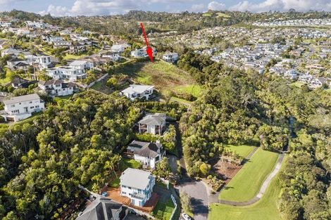 Photo of property in 30 Schopolo Place, Schnapper Rock, Auckland, 0632