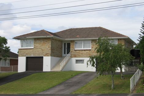 Photo of property in 51 Mcfadzean Drive, Blockhouse Bay, Auckland, 0600