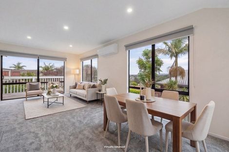 Photo of property in 18 Van Dyke Place, West Harbour, Auckland, 0618