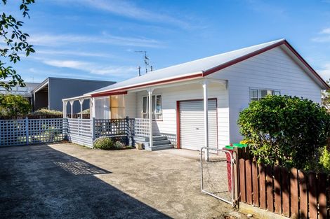 Photo of property in 1c Garrison Street, Carterton, 5713