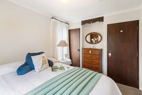 Photo of property in 19 Ashburn Lane, Awapuni, Palmerston North, 4412