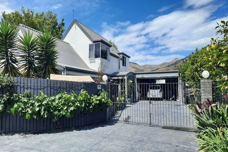 Photo of property in 44 Centaurus Road, Cashmere, Christchurch, 8022