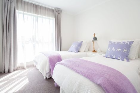 Photo of property in 2 Manutewhau Road, Massey, Auckland, 0614