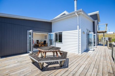 Photo of property in 794 Otaraoa Road, Tikorangi, Waitara, 4383