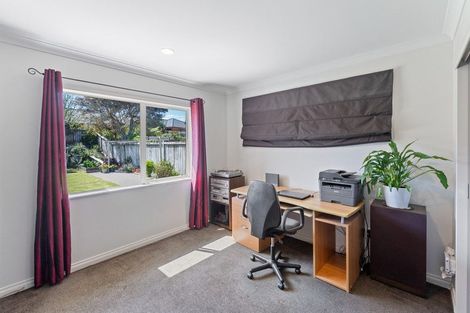 Photo of property in 4 Meadow Court, Paraparaumu, 5032