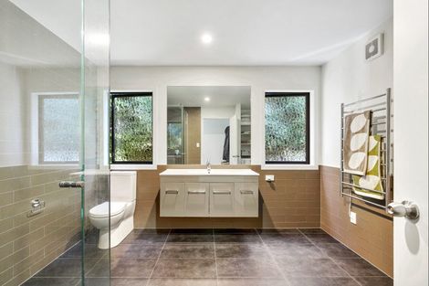 Photo of property in 7 Kyle Street, Leigh, 0985