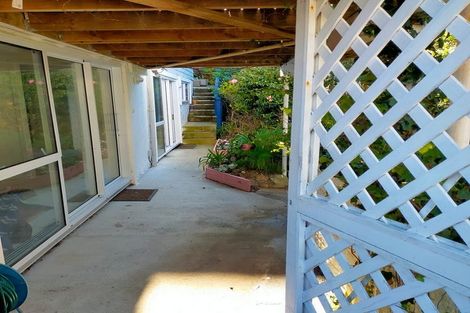 Photo of property in 29 Kingston Heights Road, Kingston, Wellington, 6021