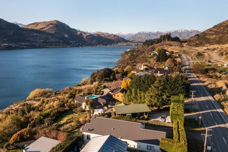 Photo of property in 379 Peninsula Road, Kelvin Heights, Queenstown, 9300