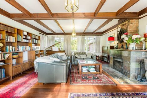 Photo of property in 98 Hanham Road, Kumeu, 0891