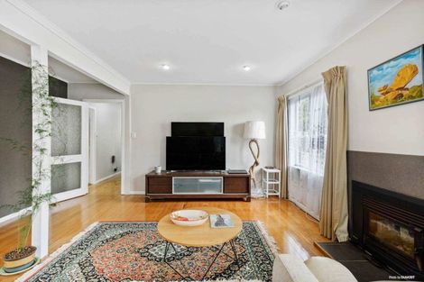 Photo of property in 1/56 Roberts Road, Glenfield, Auckland, 0629