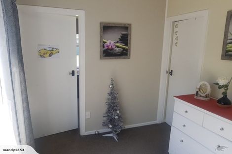 Photo of property in 9 Hursthouse Street, Vogeltown, New Plymouth, 4310