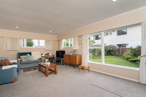 Photo of property in 115 Oriel Avenue, Tawa, Wellington, 5028
