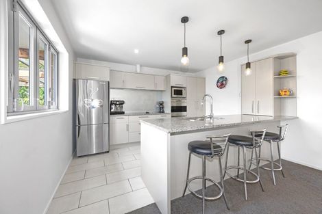 Photo of property in 15 Cridland Place, Halswell, Christchurch, 8025