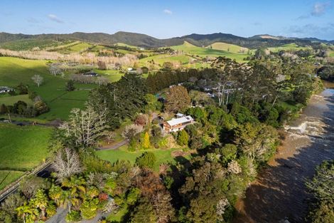 Photo of property in 646 Puketona Road, Haruru, 0204