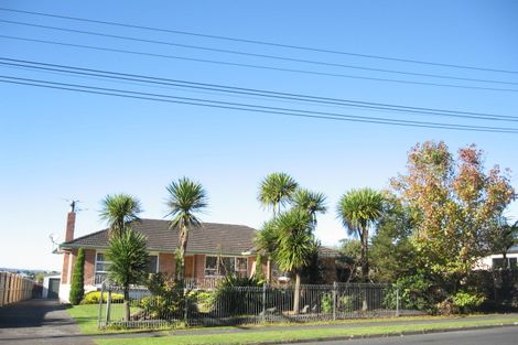 Photo of property in 133 Bleakhouse Road, Mellons Bay, Auckland, 2014