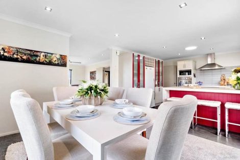 Photo of property in 12 Ludlow Place, Pukekohe, 2120