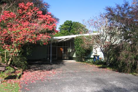 Photo of property in 3 Alwyn Avenue, Te Atatu South, Auckland, 0610