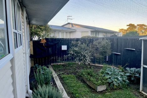 Photo of property in 120 Mountain Road, Mangere Bridge, Auckland, 2022