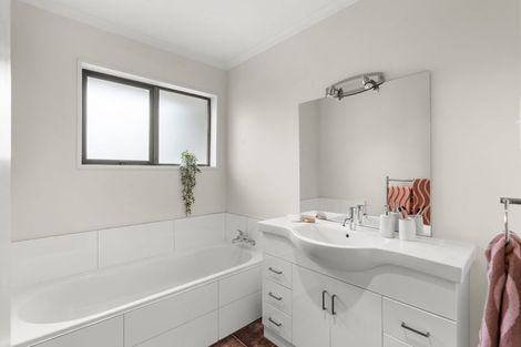 Photo of property in 470 Avonhead Road, Avonhead, Christchurch, 8042