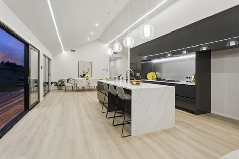 Photo of property in 1 Piwari Lane, Taupaki, 0782