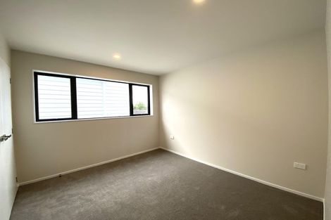 Photo of property in 47a Bruce Mclaren Road, Henderson, Auckland, 0612