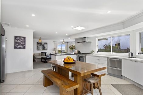 Photo of property in 446 Oceanbeach Road, Mount Maunganui, 3116