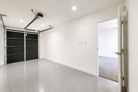 Photo of property in 1 Kaimai Avenue, Massey, 0614