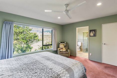 Photo of property in 84 Derham Road, Te Horo, Otaki, 5581