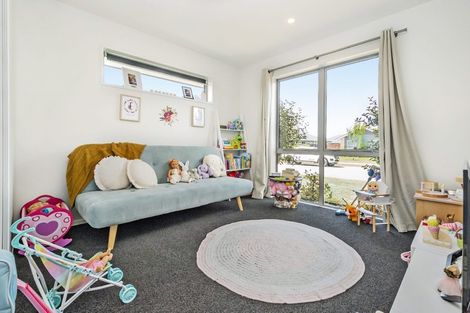 Photo of property in 8 Berners Way, Rolleston, 7615