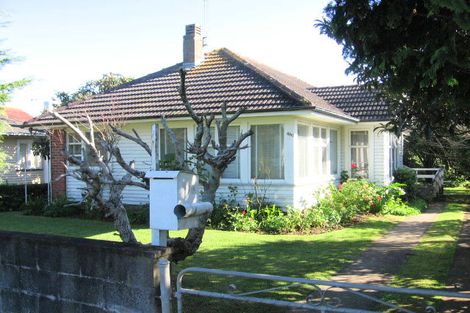 Photo of property in 480 East Coast Road, Windsor Park, Auckland, 0630