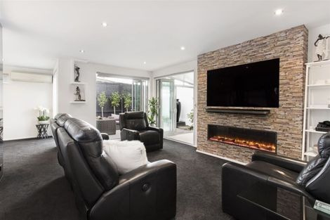 Photo of property in 27 Clare Road, St Albans, Christchurch, 8014