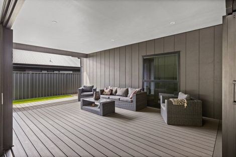 Photo of property in 20 Taruna Place, Havelock North, 4130