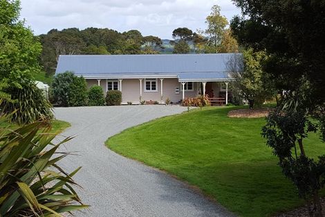 Photo of property in 364 Oneriri Road, Kaiwaka, 0573