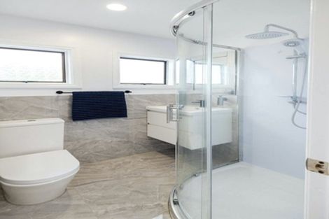 Photo of property in 149 Bradbury Road, Botany Downs, Auckland, 2010