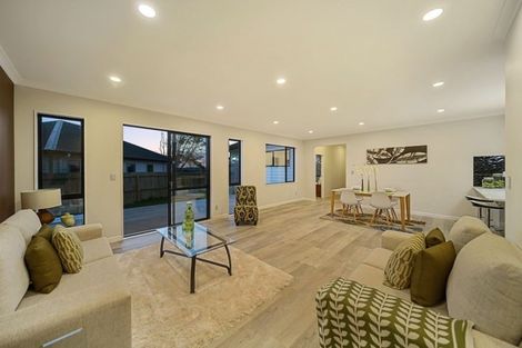 Photo of property in 104 Twin Parks Rise, Papakura, 2110