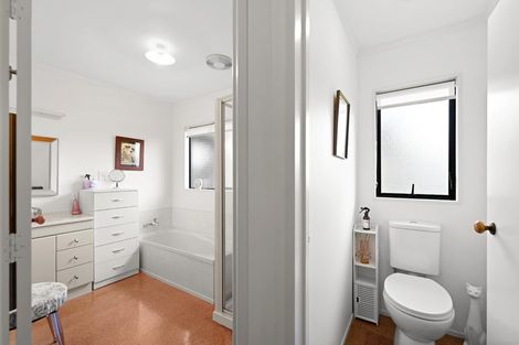 Photo of property in 14 Rogers Place, Fairview Downs, Hamilton, 3214