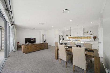 Photo of property in 57 Hayfield Way, Karaka, Papakura, 2113