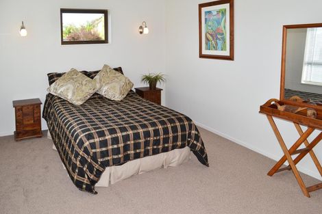 Photo of property in 36 Chester Street, Taradale, Napier, 4112