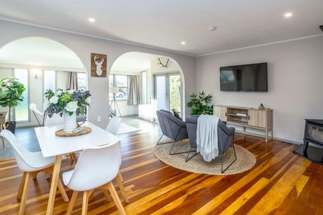 Photo of property in 64 Brandon Street, Featherston, 5710