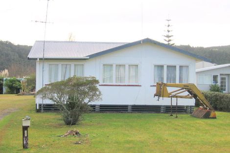 Photo of property in 106 Riverview Road, Whangamata, 3620